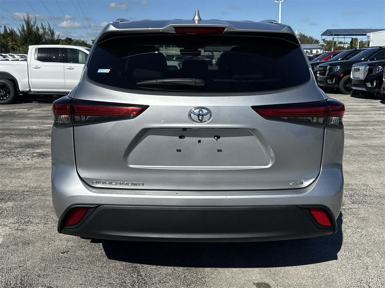 2023 Toyota Highlander XLE 11