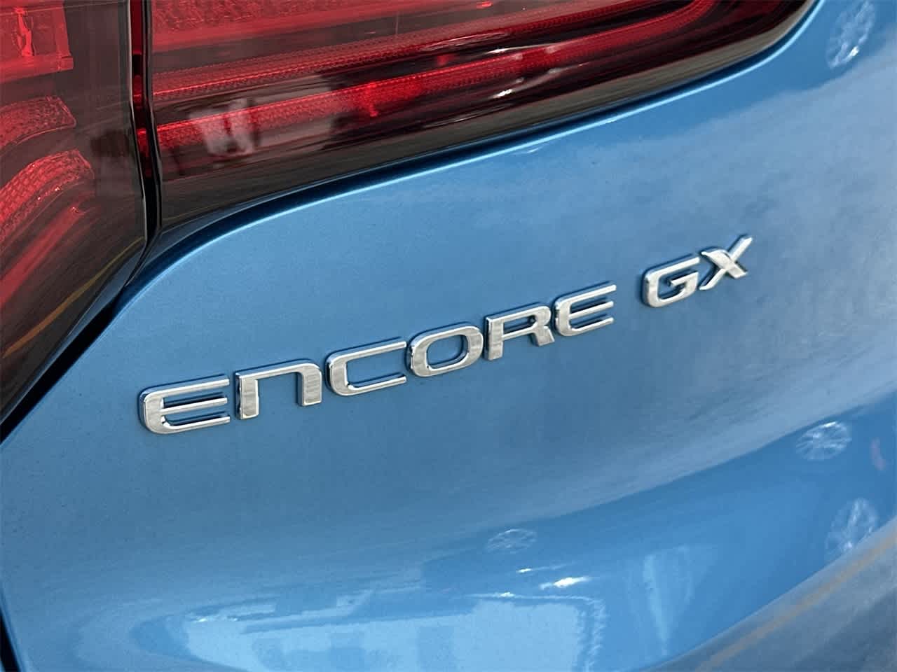 2025 Buick Encore GX Sport Touring 12