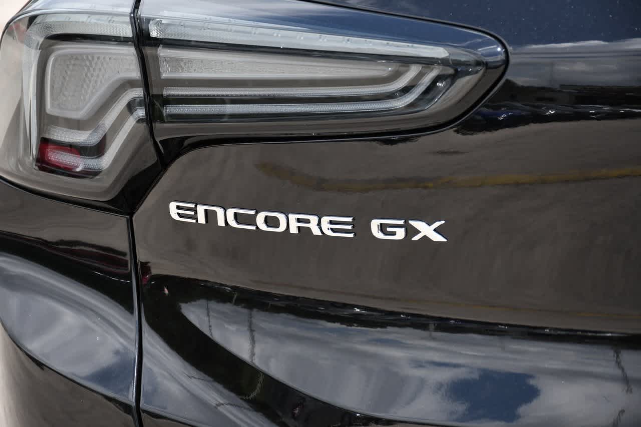 2025 Buick Encore GX Avenir 5