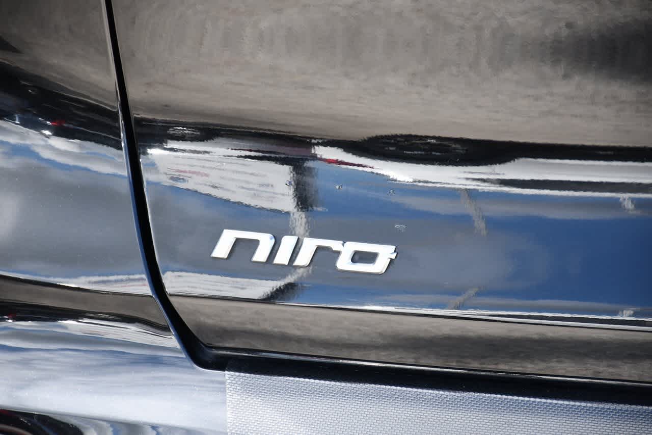 2021 Kia Niro Plug-In Hybrid EX Premium 7