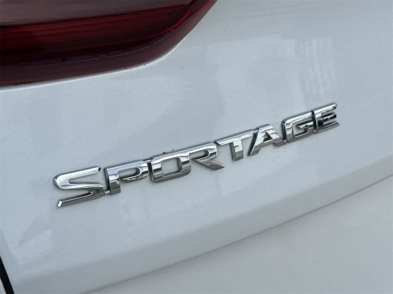 2022 Kia Sportage EX 6