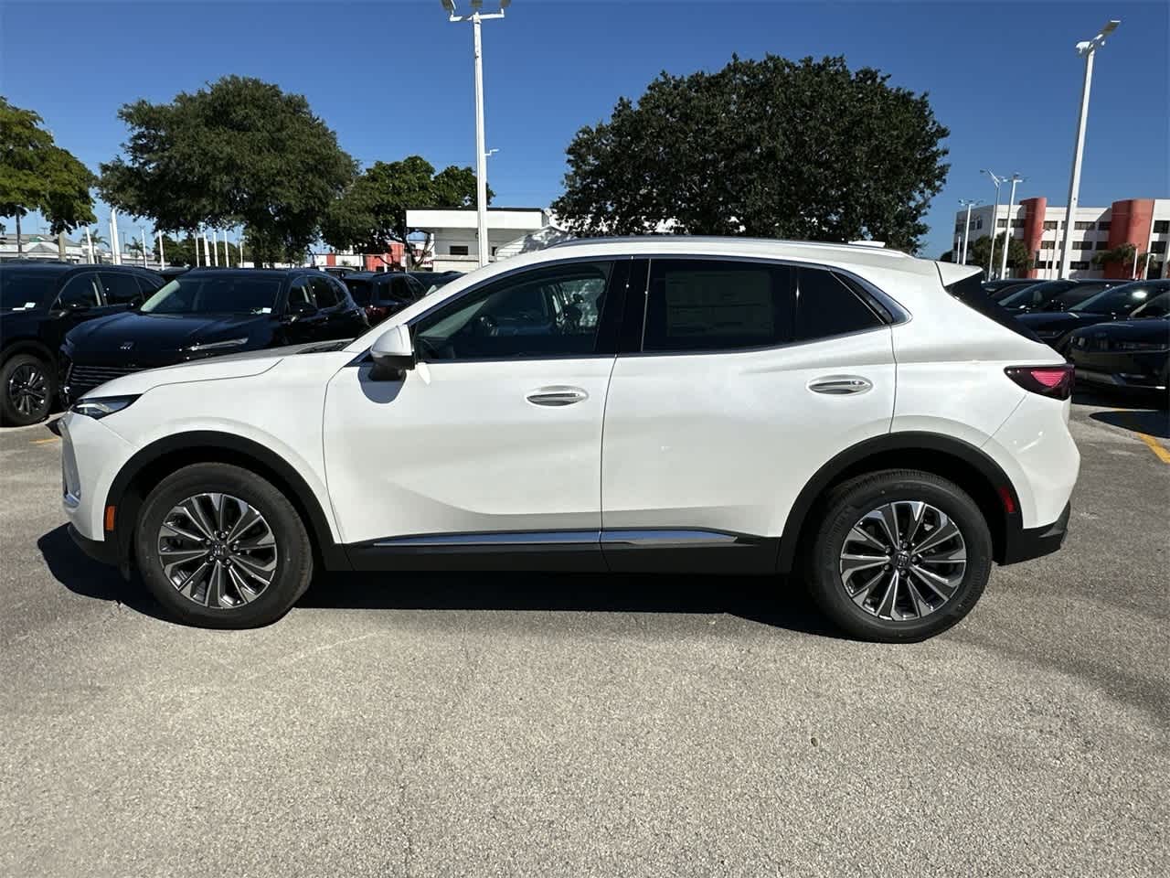 2024 Buick Envision Preferred 8