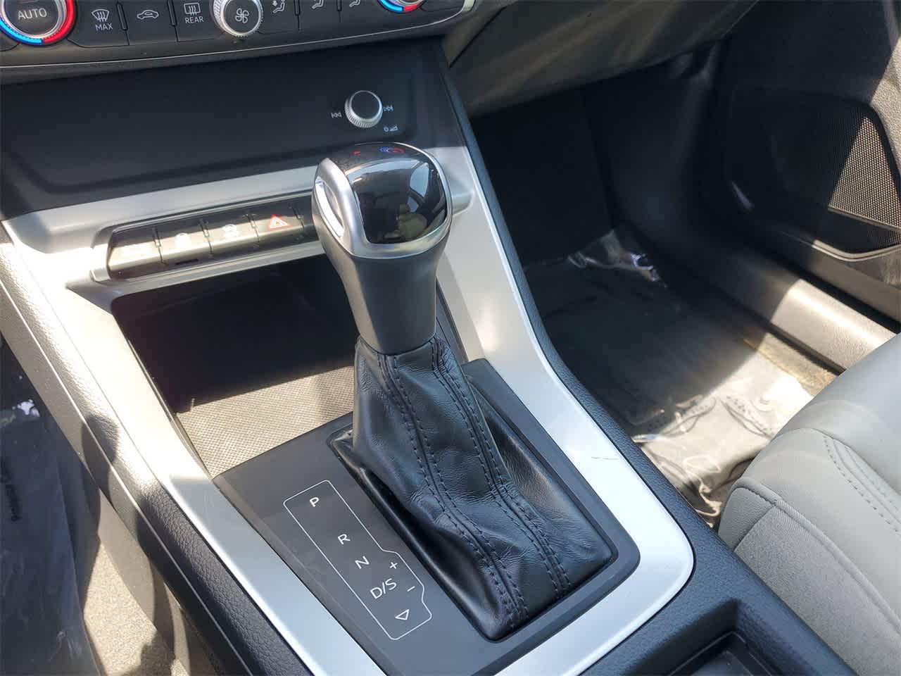 2021 Audi Q3 Premium 18