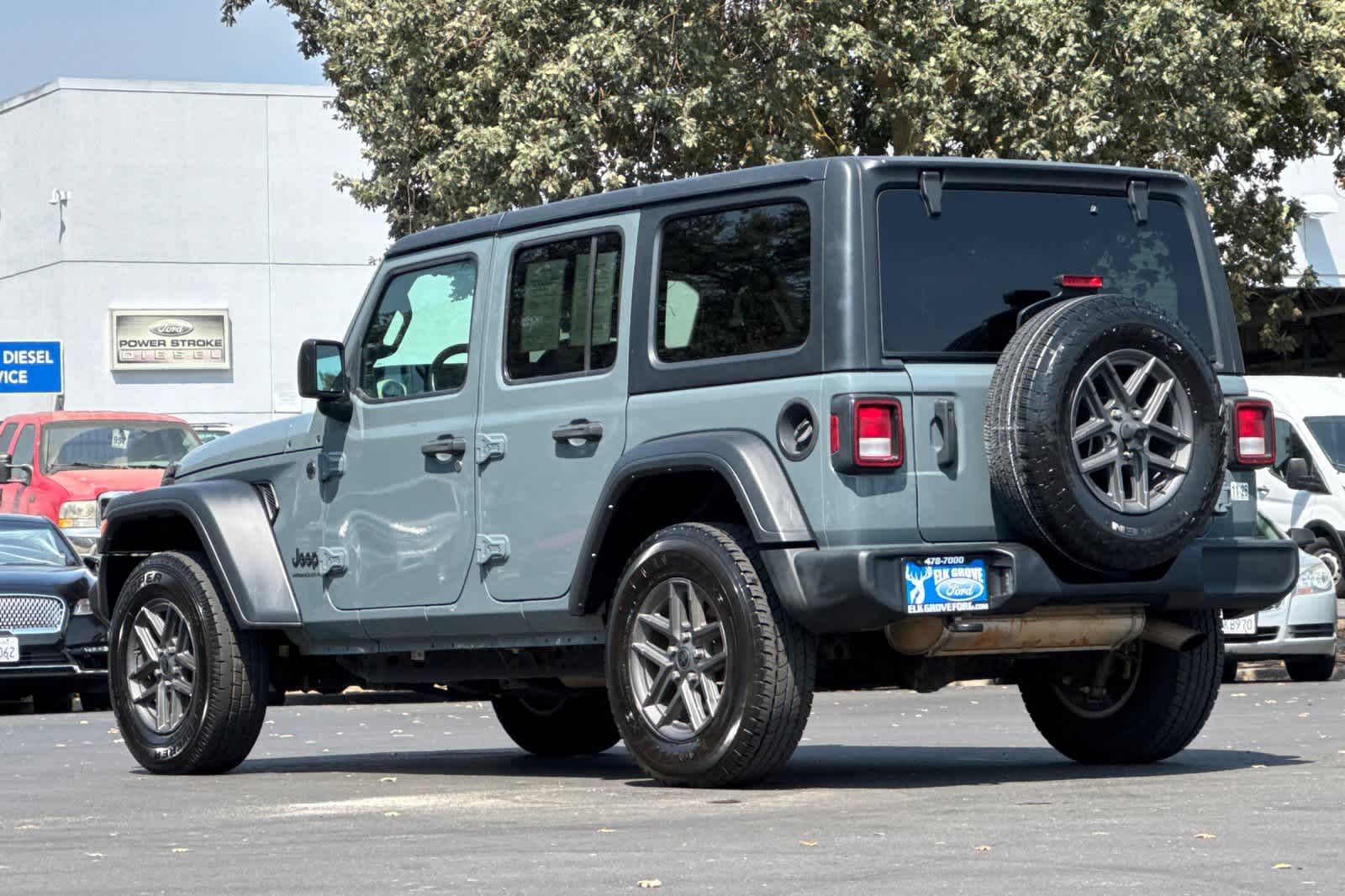 Used 2024 Jeep Wrangler SUV