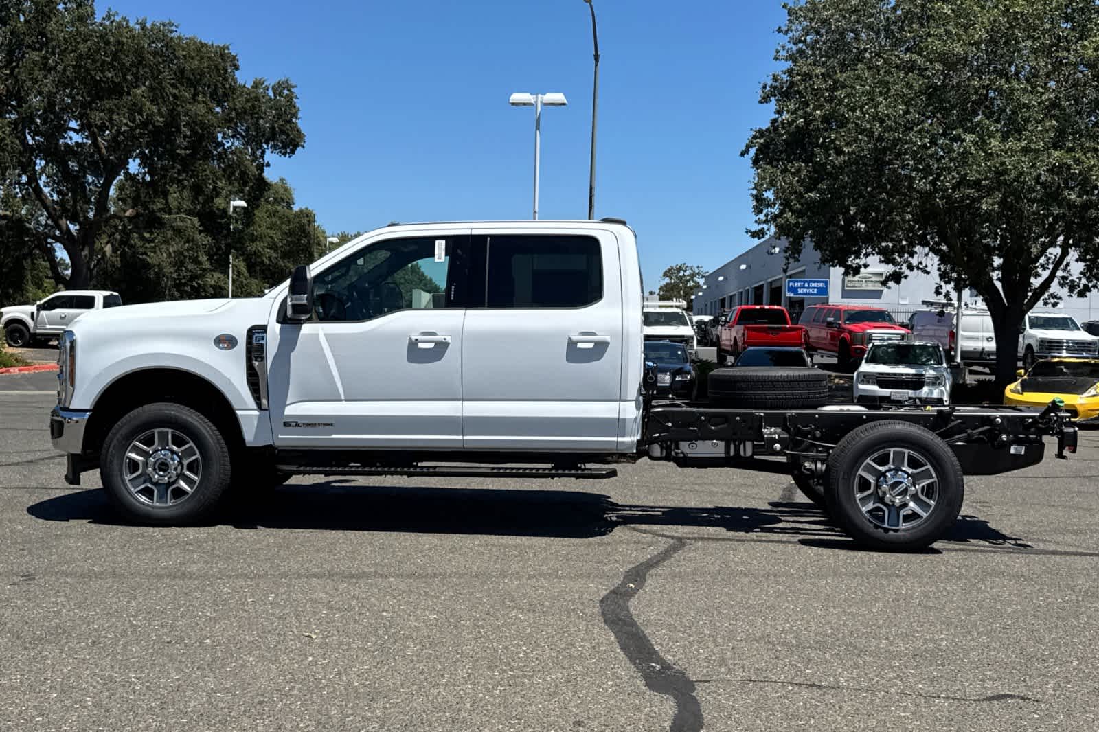 New 2026 Ford Super Duty F-350 SRW Chassis Cab Truck