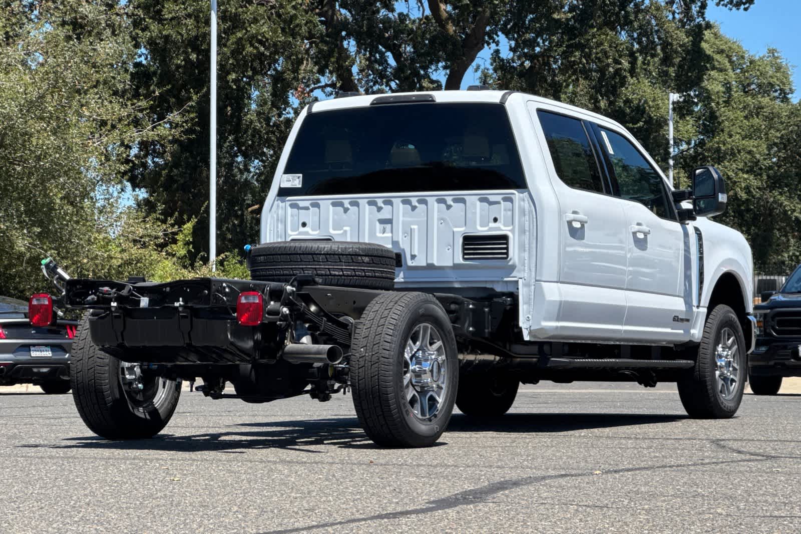 New 2026 Ford Super Duty F-350 SRW Chassis Cab Truck