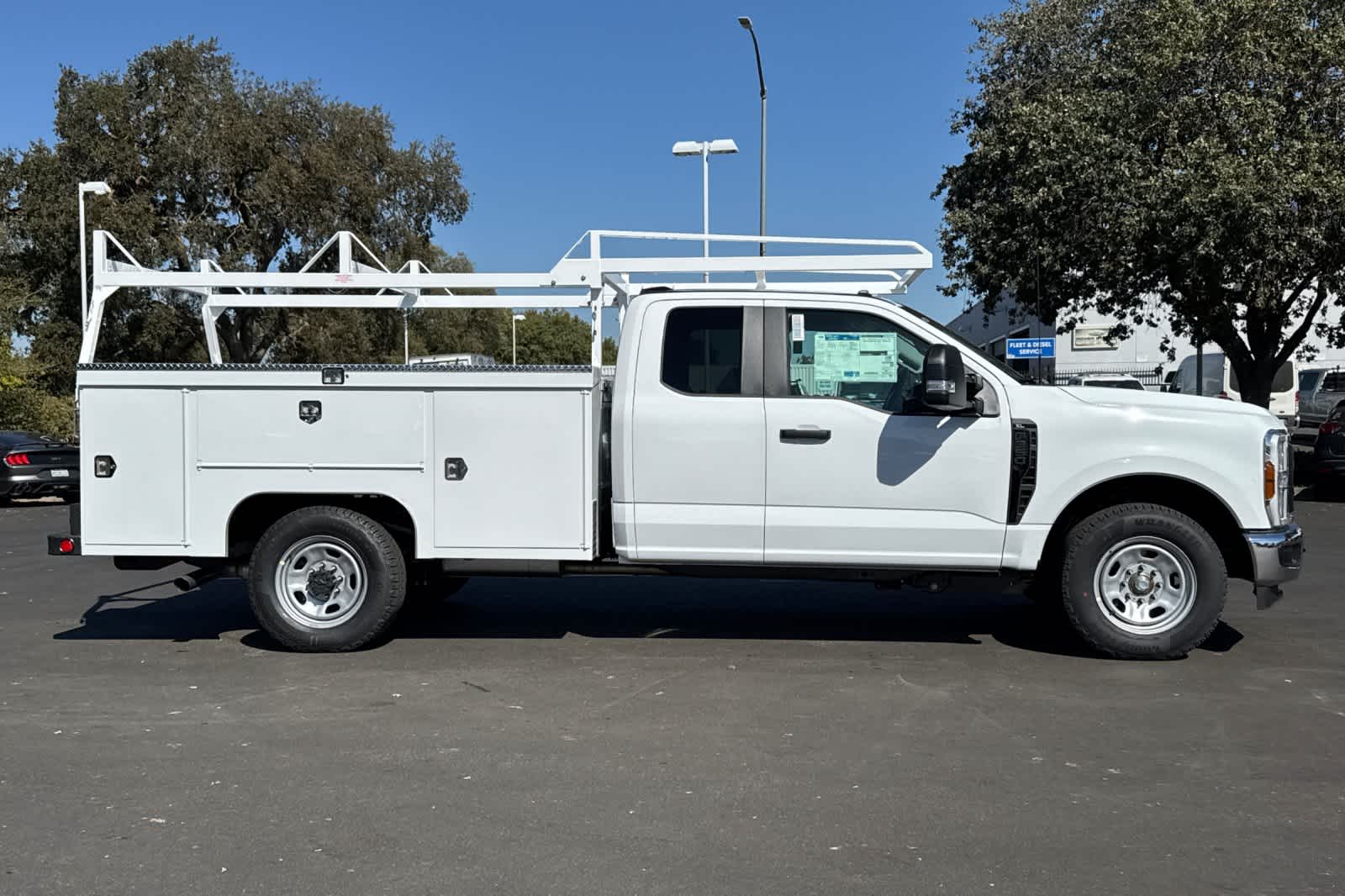 New 2027 Ford Super Duty F-350 SRW Truck