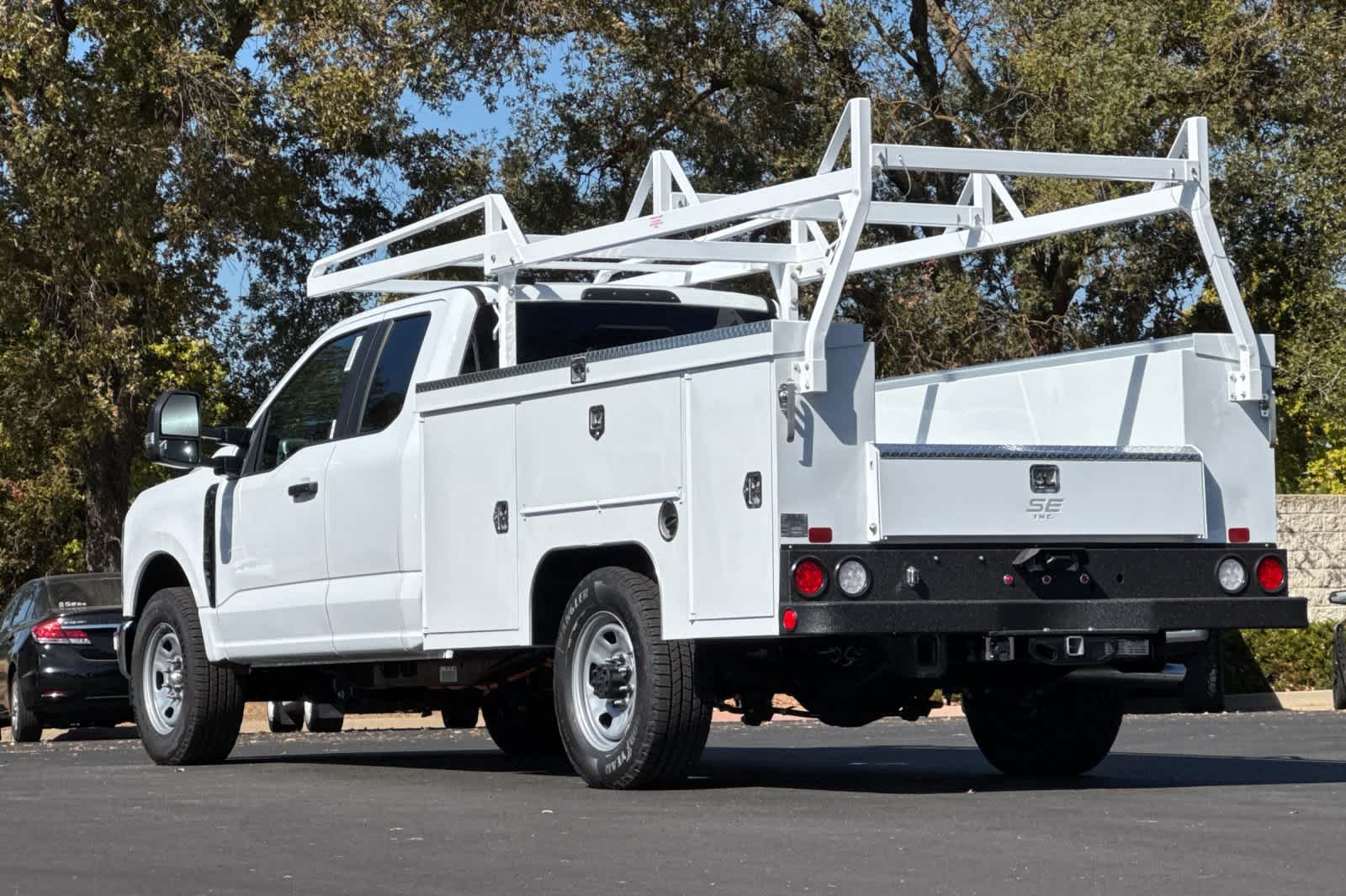 New 2027 Ford Super Duty F-350 SRW Truck