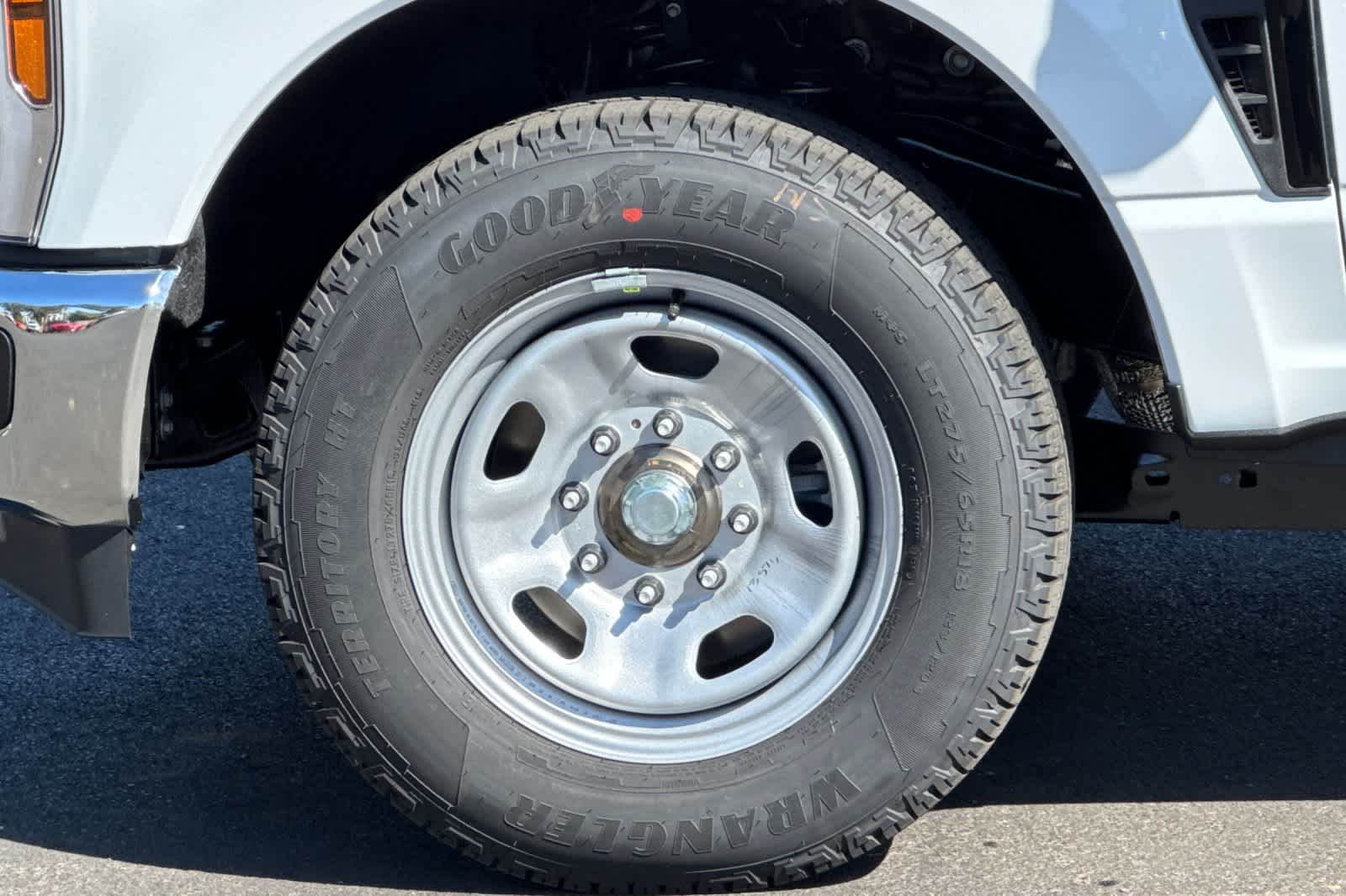 New 2027 Ford Super Duty F-350 SRW Truck