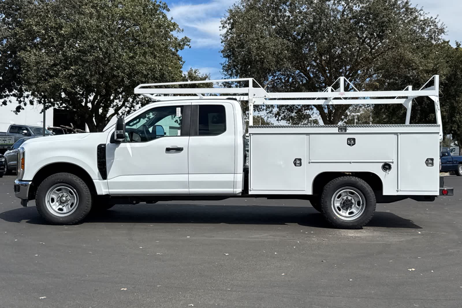 New 2027 Ford Super Duty F-350 SRW Truck