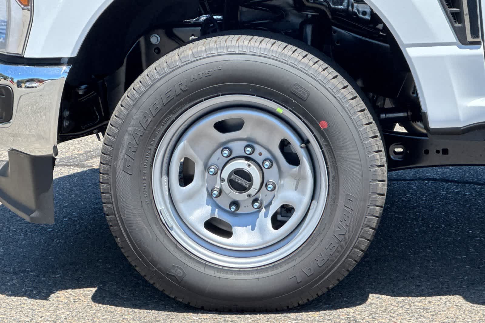 New 2026 Ford Super Duty F-350 SRW Truck