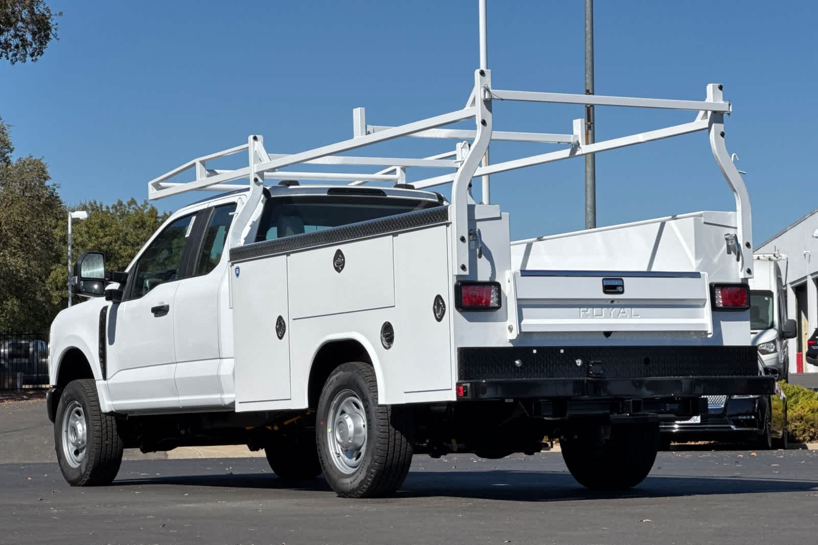 New 2027 Ford Super Duty F-350 SRW Truck
