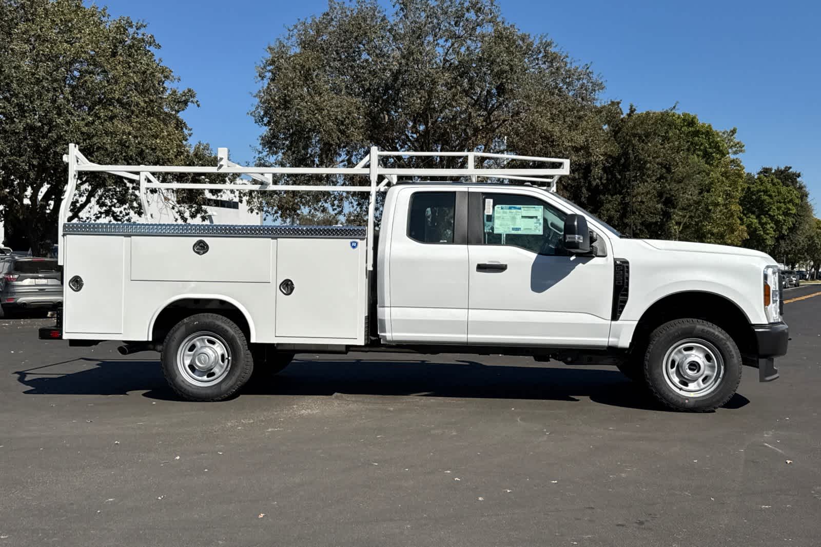 New 2027 Ford Super Duty F-350 SRW Truck