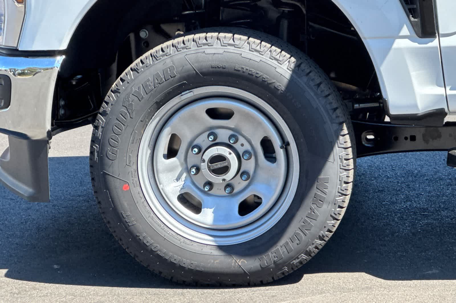 New 2027 Ford Super Duty F-350 SRW Truck