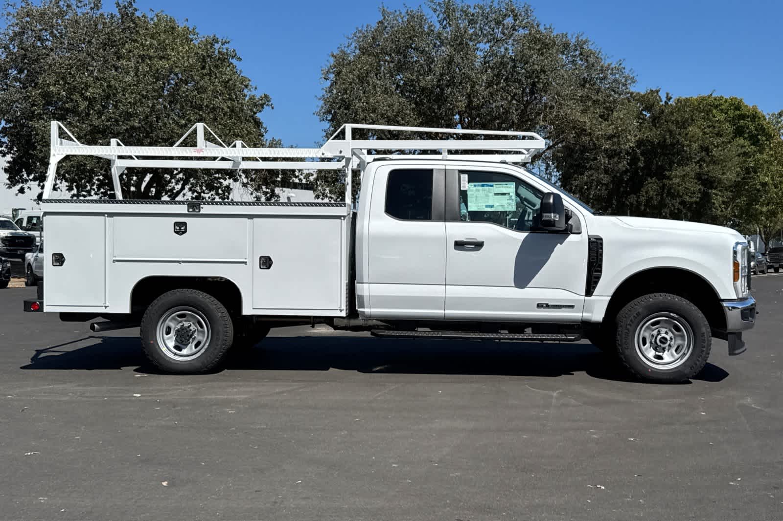 New 2027 Ford Super Duty F-350 SRW Truck