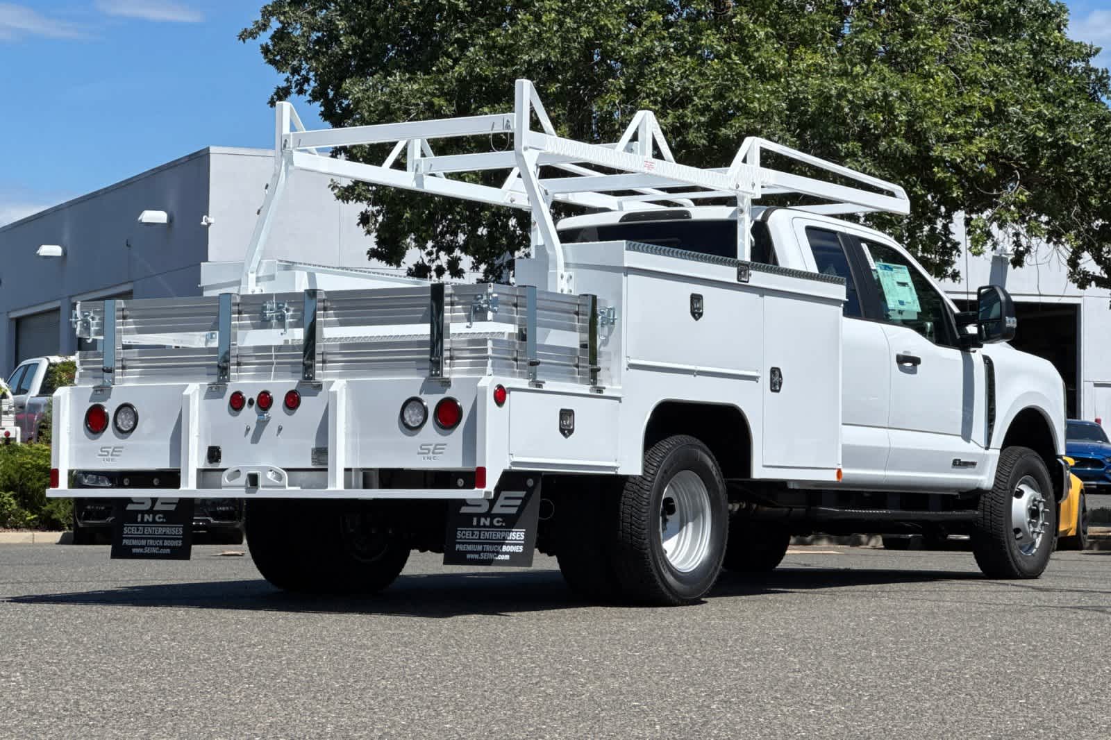 New 2026 Ford Super Duty F-350 DRW Truck
