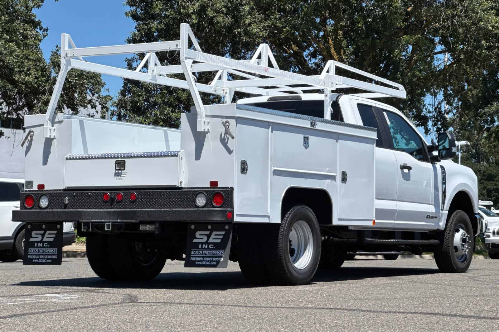 New 2026 Ford Super Duty F-350 DRW Truck