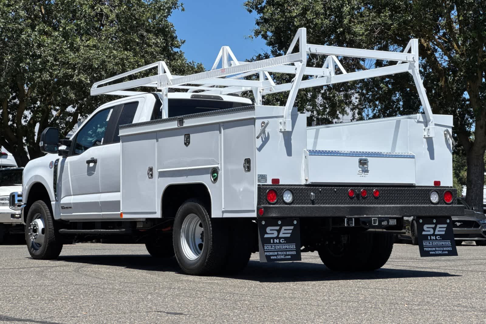 New 2026 Ford Super Duty F-350 DRW Truck
