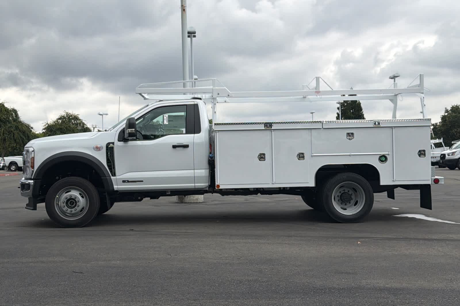 New 2026 Ford Super Duty F-550 DRW Truck