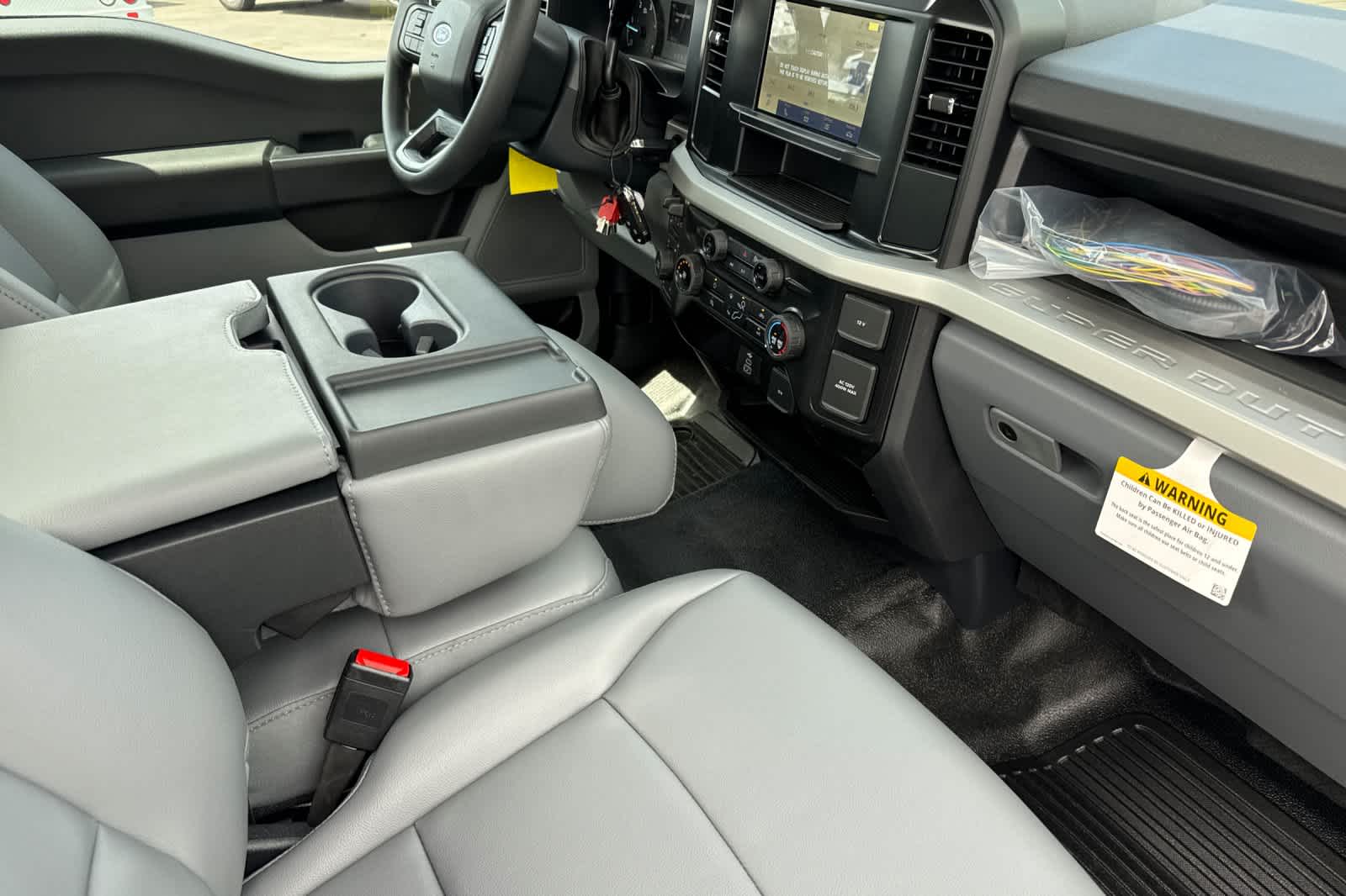 New 2026 Ford Super Duty F-350 SRW Chassis Cab Truck