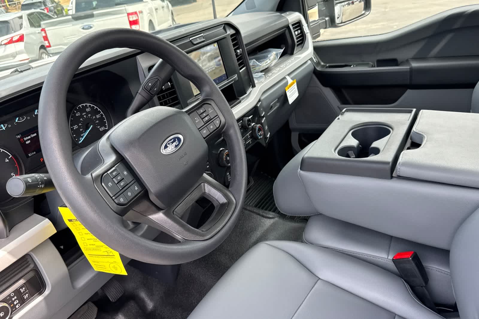 New 2026 Ford Super Duty F-350 SRW Chassis Cab Truck