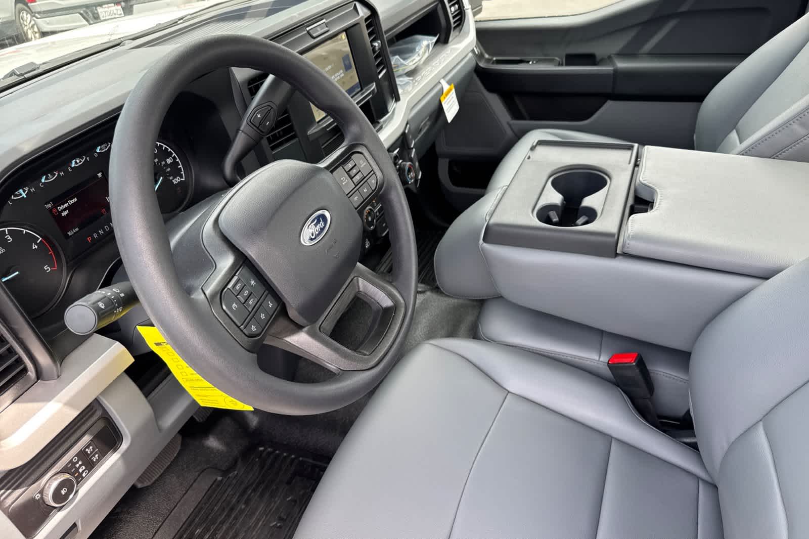 New 2026 Ford Super Duty F-350 SRW Chassis Cab Truck