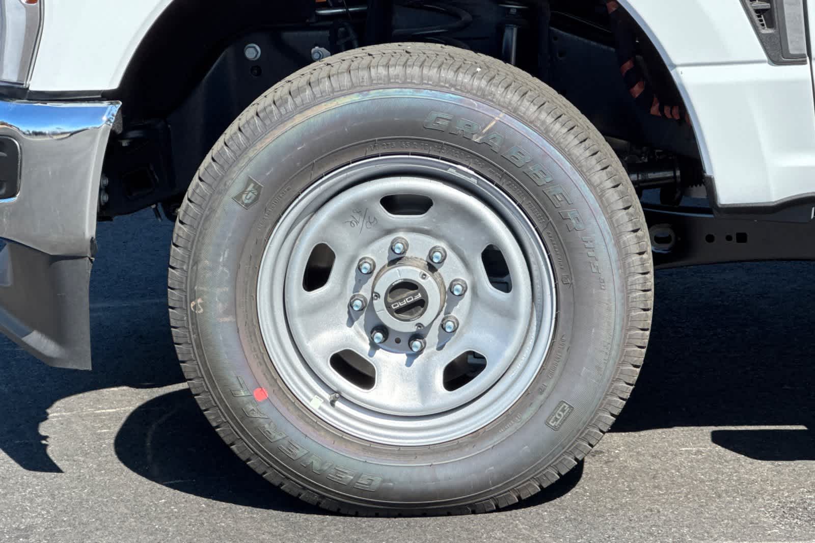New 2026 Ford Super Duty F-350 SRW Chassis Cab Truck
