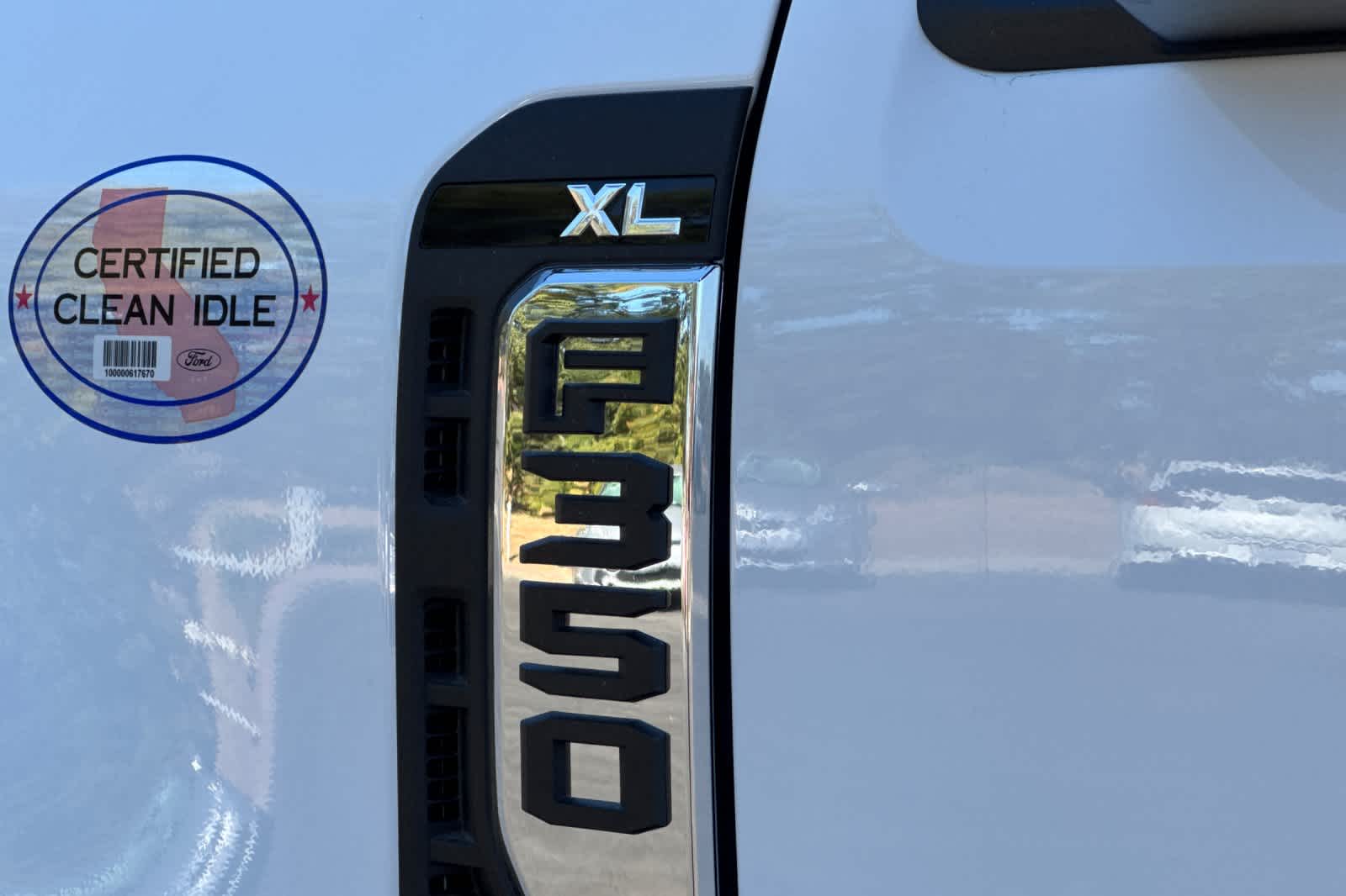 New 2026 Ford Super Duty F-350 SRW Chassis Cab Truck