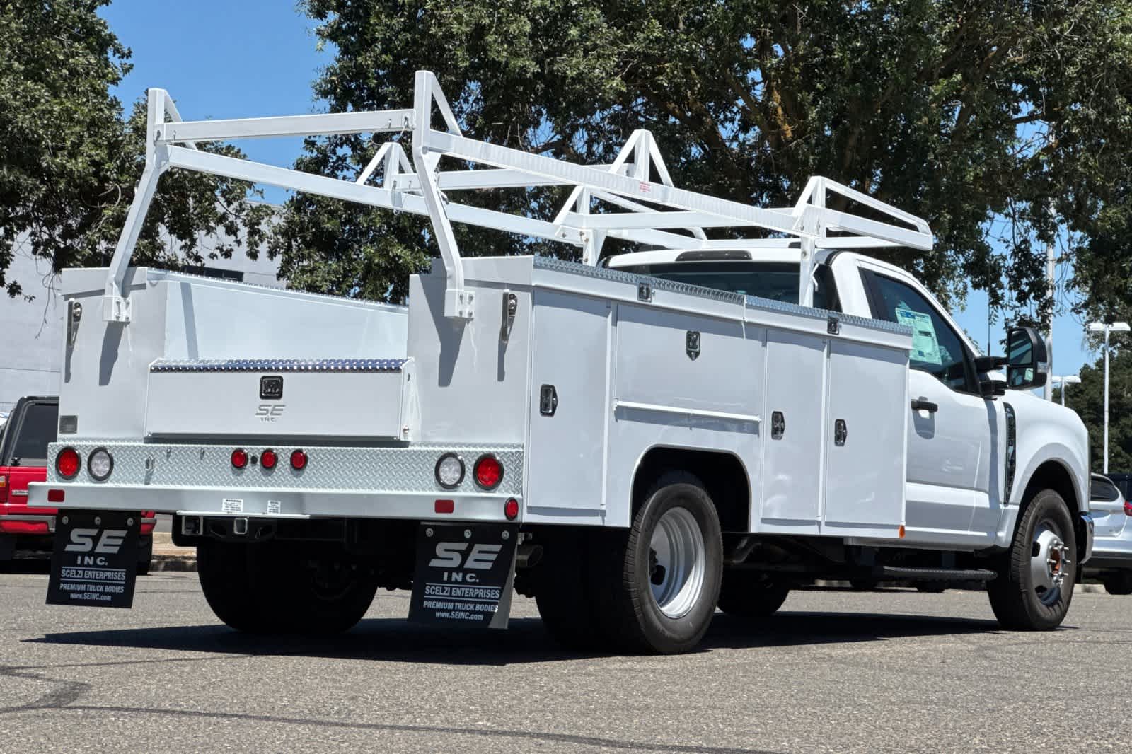New 2026 Ford Super Duty F-350 DRW Truck