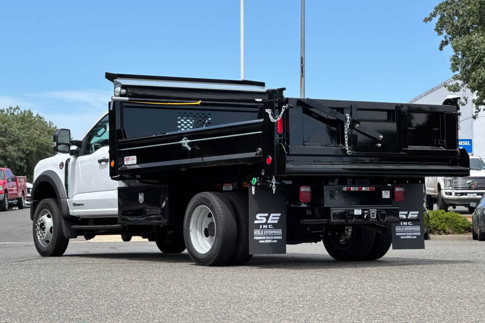 New 2026 Ford Super Duty F-550 DRW Truck