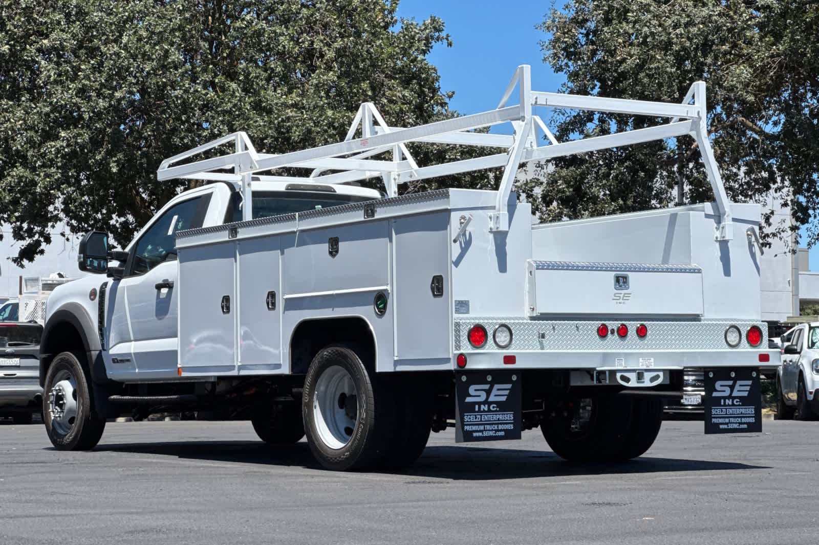 New 2026 Ford Super Duty F-550 DRW Truck