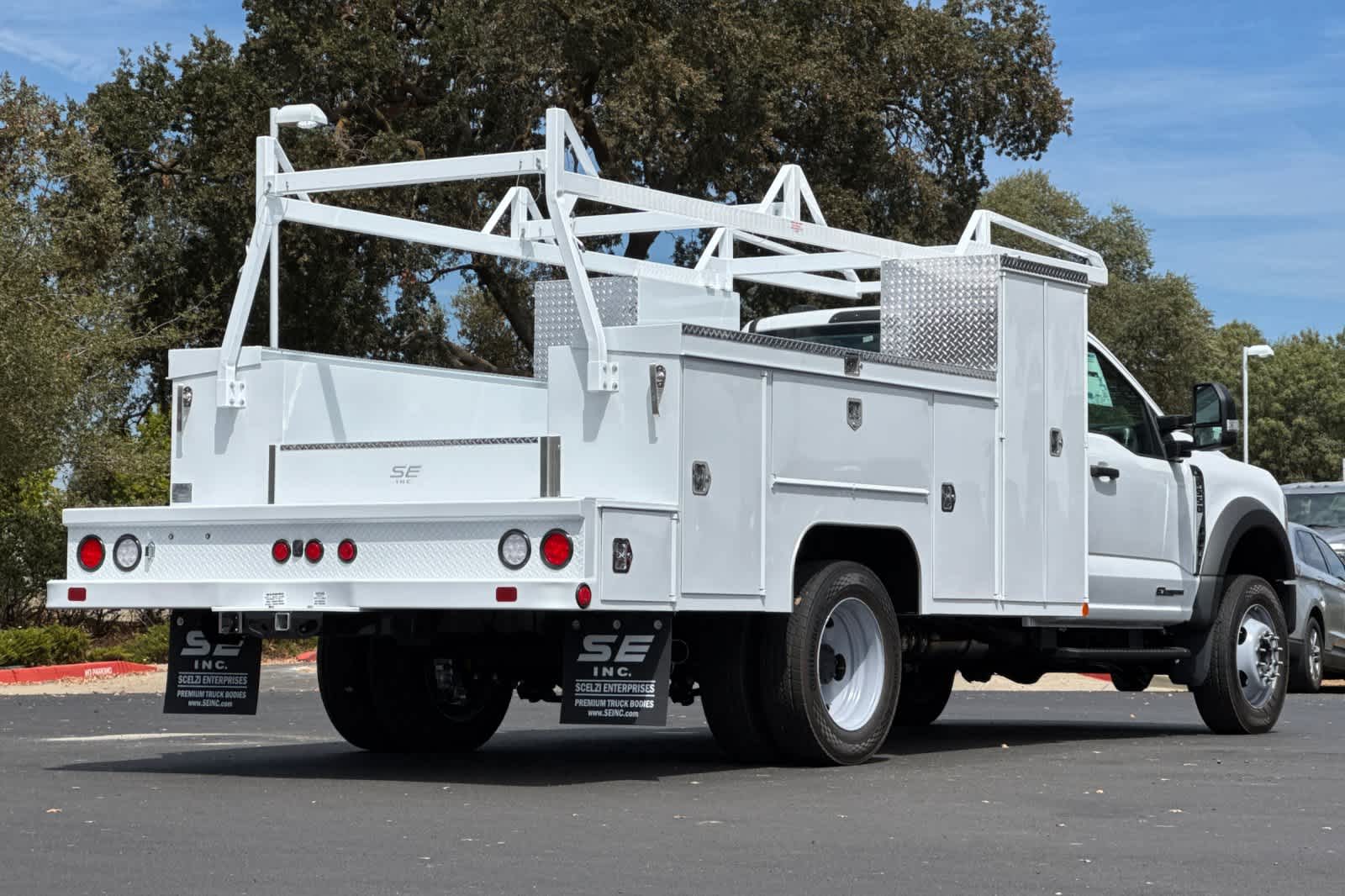 New 2026 Ford Super Duty F-550 DRW Truck