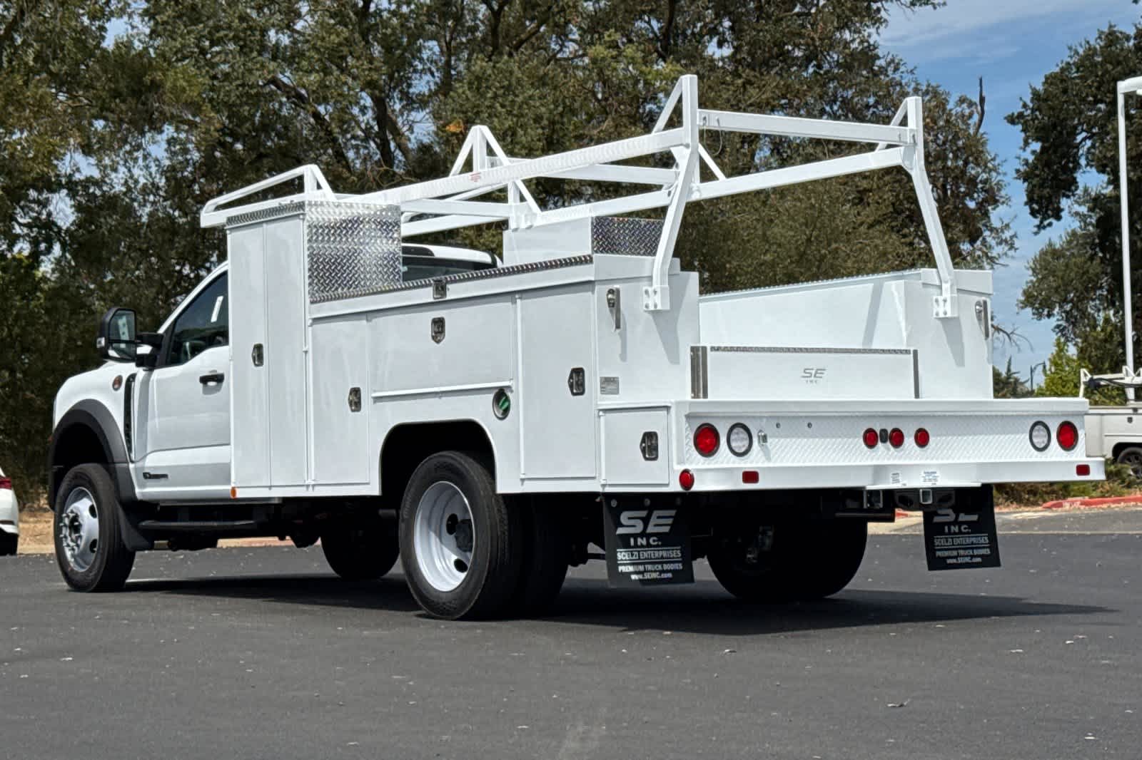 New 2026 Ford Super Duty F-550 DRW Truck