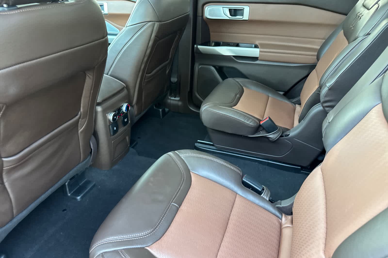 Used 2024 Ford Explorer SUV
