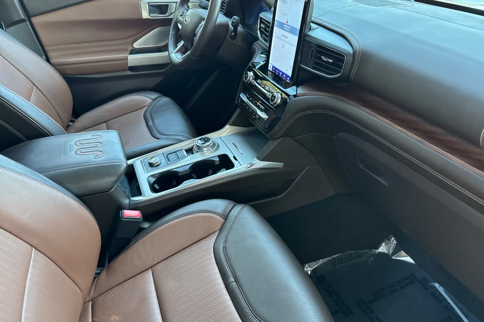 Used 2024 Ford Explorer SUV