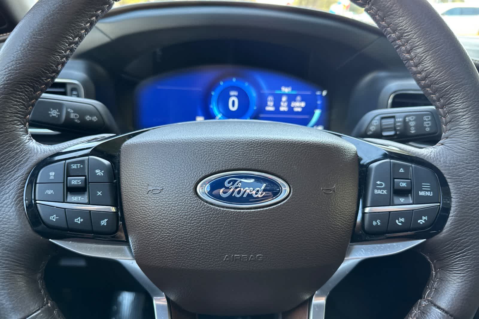 Used 2024 Ford Explorer SUV