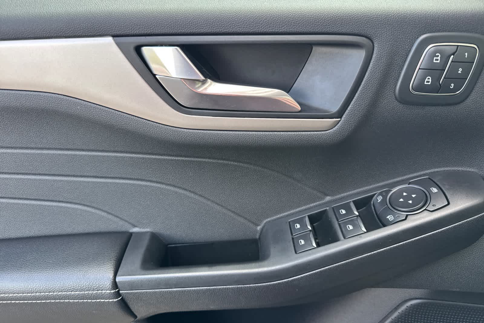 Used 2022 Ford Escape SUV