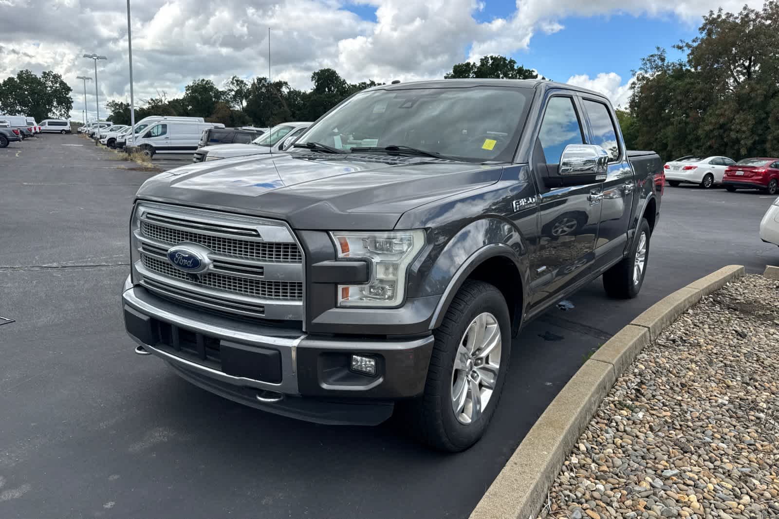 Gray (Magnetic Metallic) 2016 Ford F-150 Platinum SuperCrew 4WD Pickup Truck Four-Wheel Drive 6-Speed Automatic