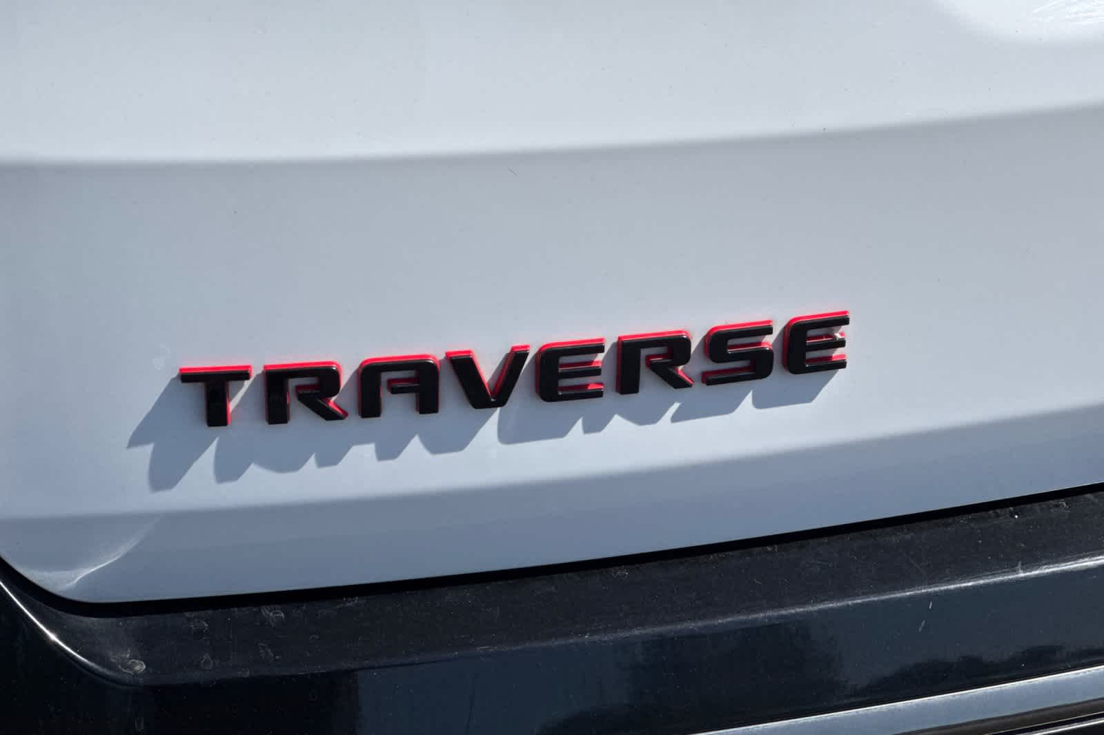 Used 2021 Chevrolet Traverse SUV