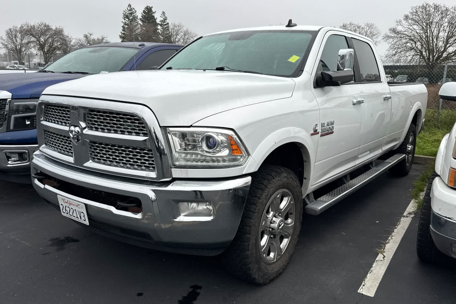 2015 RAM 3500 Laramie Crew Cab LB 4WD