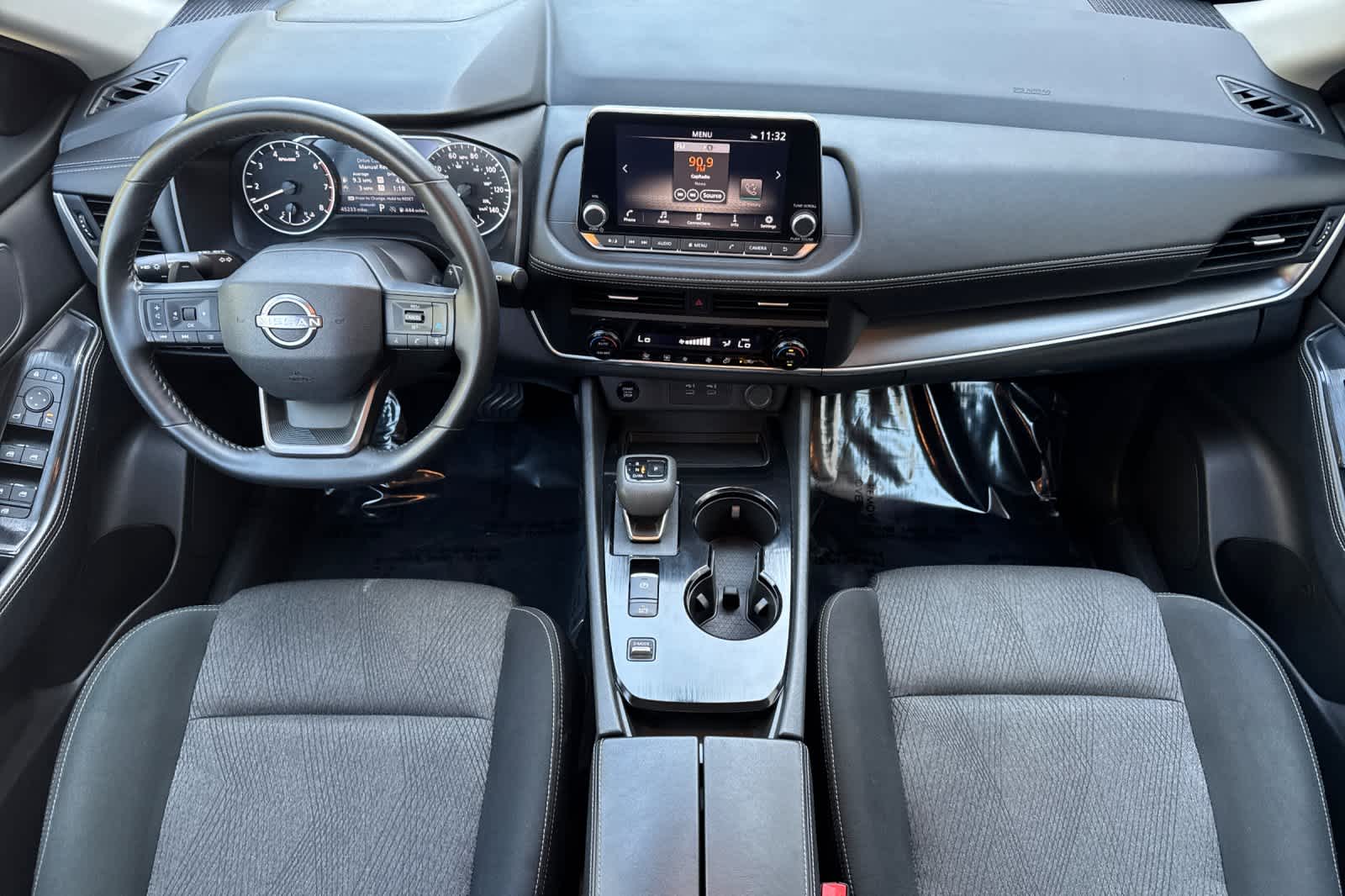 Used 2025 Nissan Rogue SUV