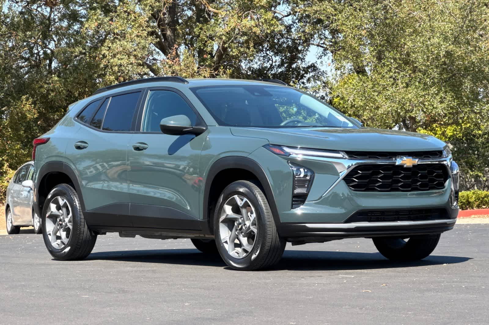 Used 2025 Chevrolet Trax SUV