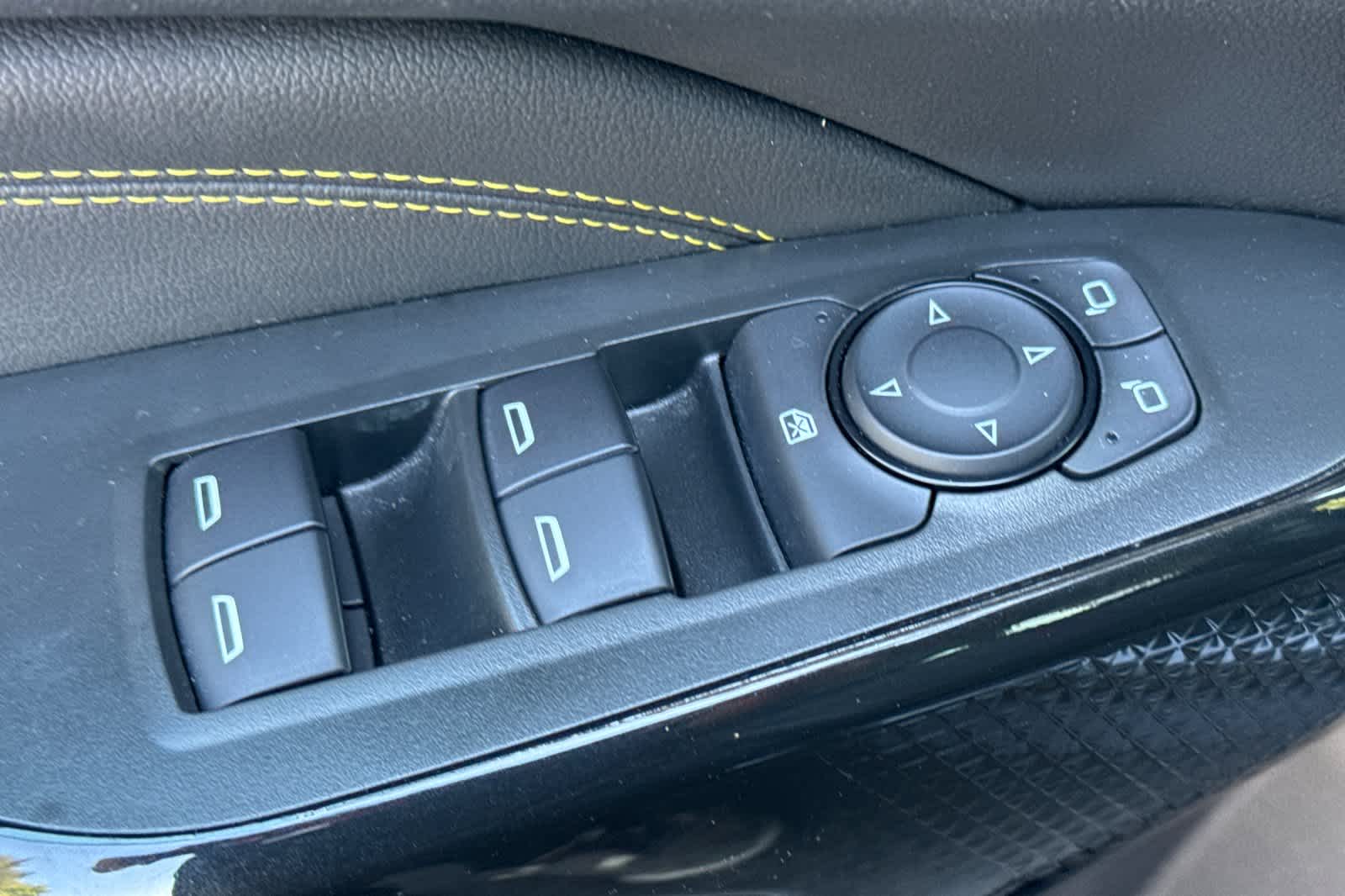 Used 2025 Chevrolet Trax SUV