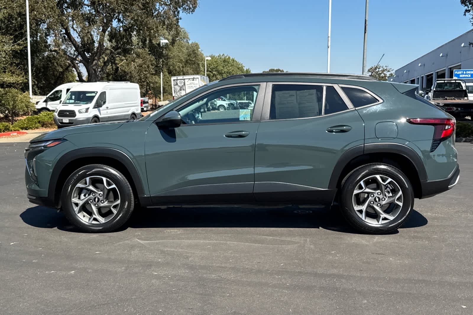Used 2025 Chevrolet Trax SUV