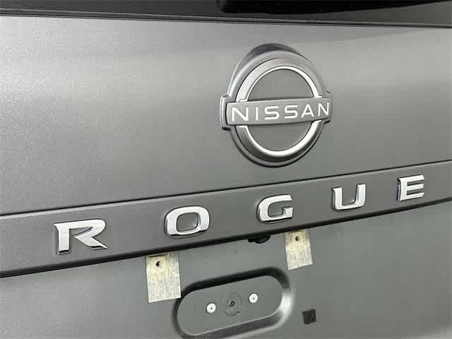 2023 Nissan Rogue SV photo 4