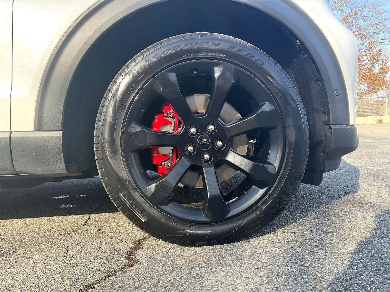 View vehicle photo 7