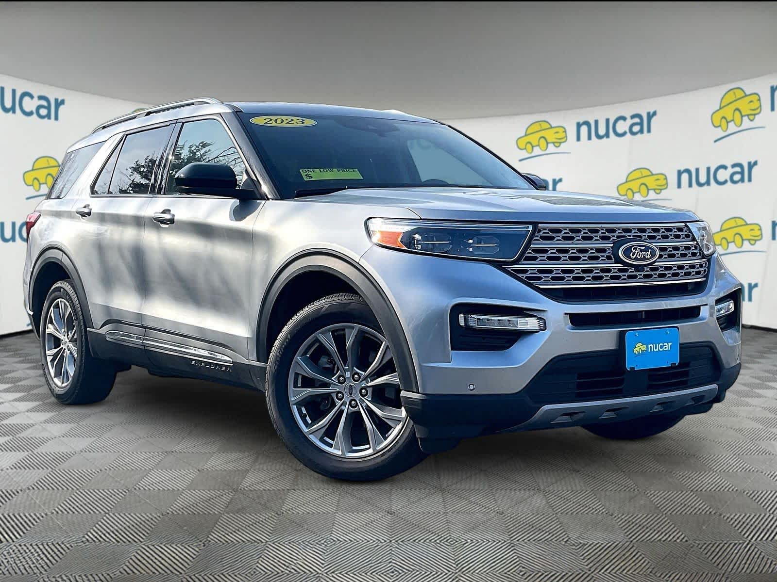 Iconic Silver Metallic 2023 Ford Explorer Limited AWD SUV / Crossover All-Wheel Drive Automatic