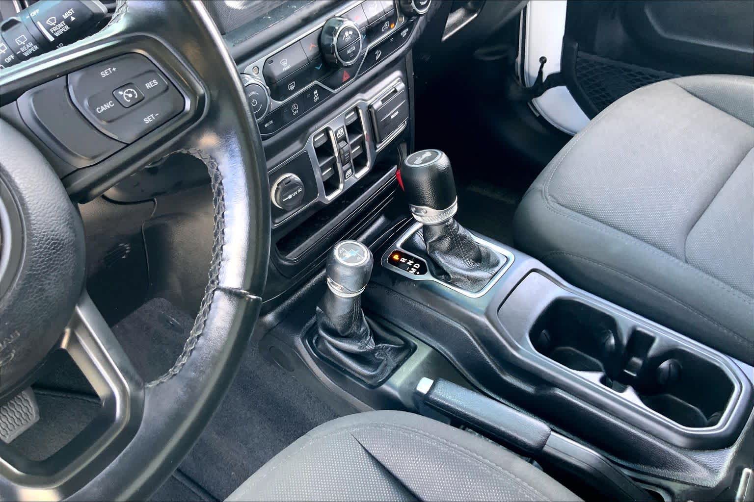 2021 Jeep Wrangler photo 16 of 36