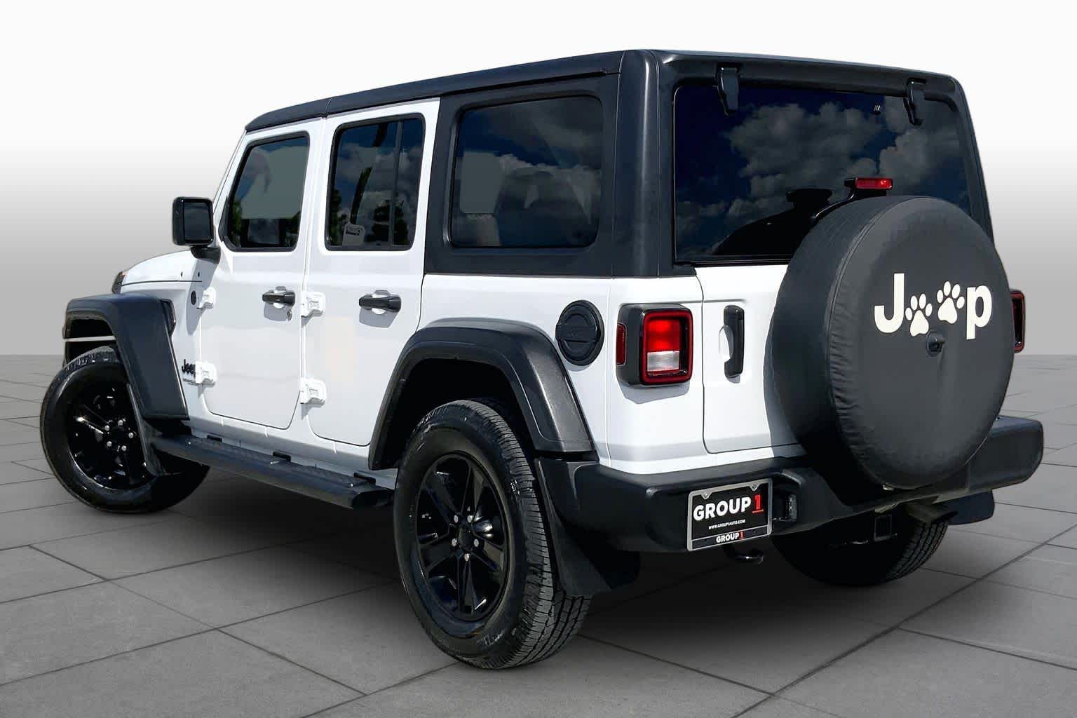 2021 Jeep Wrangler photo 12 of 36