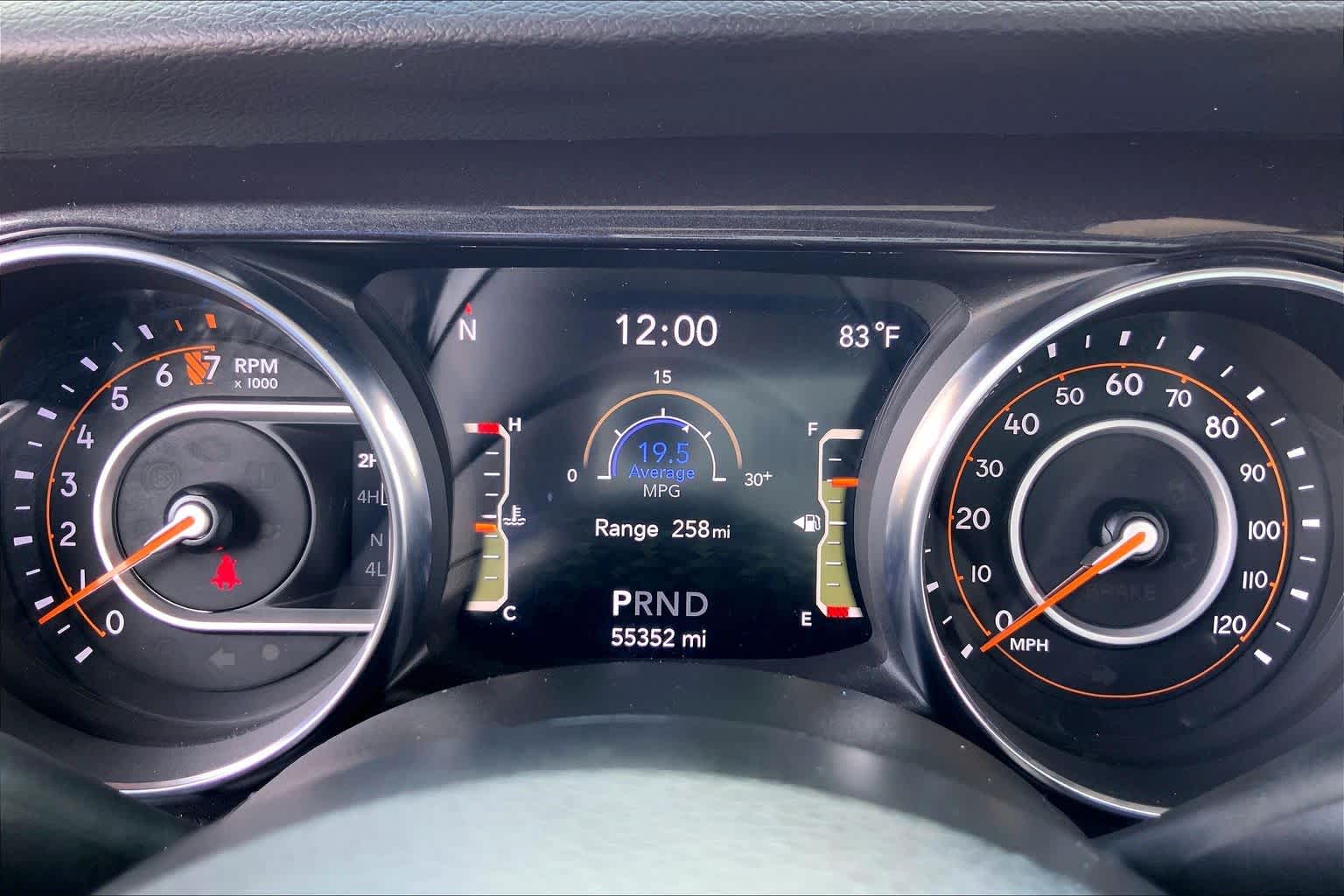 2021 Jeep Wrangler photo 25 of 36